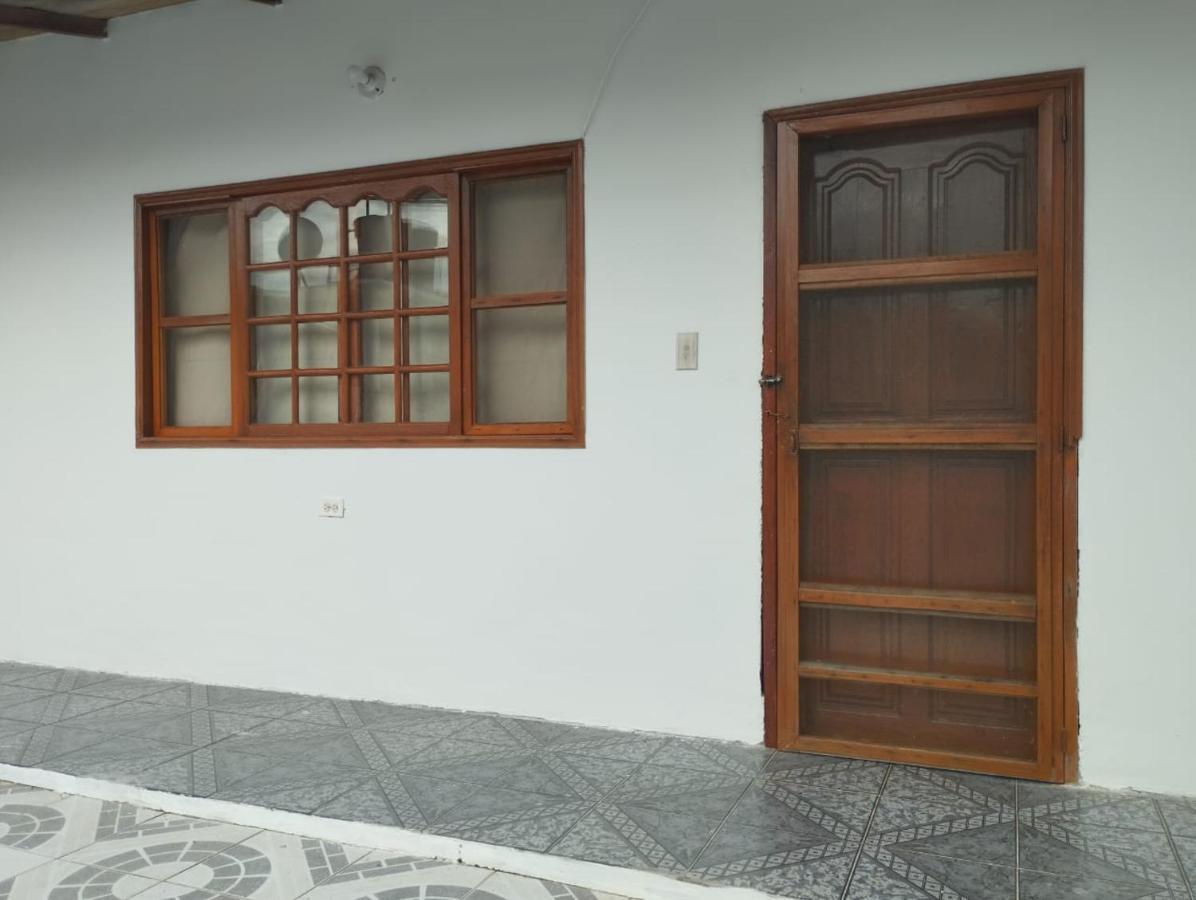 Leticias Guest House المظهر الخارجي الصورة